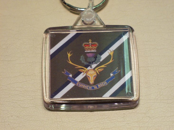 Queen's Own Highlanders key ring - Click Image to Close