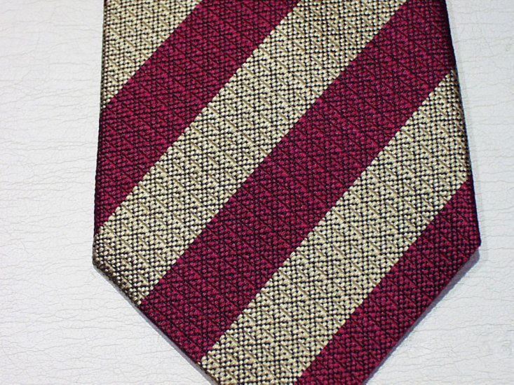 Cheshire Regiment non crease silk stripe tie - Click Image to Close