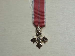 OBE (Military) miniature medal - Click Image to Close