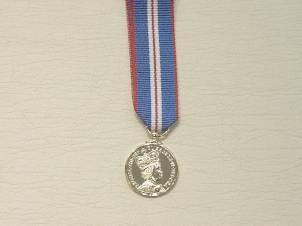 Jubilee 2002 miniature medal - Click Image to Close