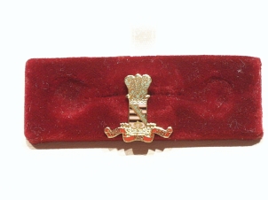 11th Hussars lapel badge - Click Image to Close