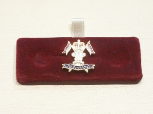 9th/12th Lancers lapel badge - Click Image to Close