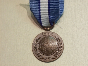 UN Cyprus (UNFICYP) full sized medal - Click Image to Close