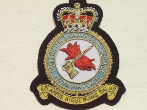 RAF Firefighting and Rescue Service blazer badge - Click Image to Close