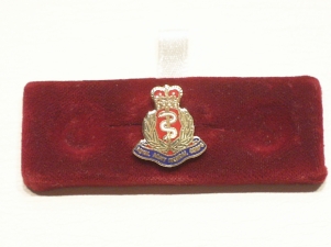 Royal Army Medical Corps lapel pin - Click Image to Close