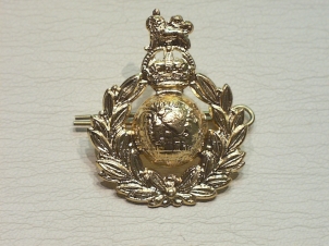 Royal Marines Kings Crown cap badge - Click Image to Close