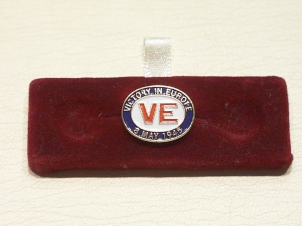 VE lapel pin - Click Image to Close
