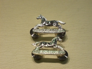 The Yorkshire Regiment (new) collar badges - Click Image to Close