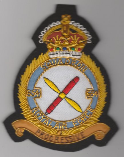 654 Squadron Royal Air Force King's Crown blazer badge - Click Image to Close
