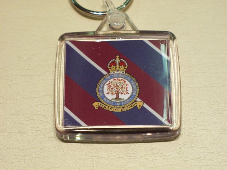 Royal Air Force No1 School of Technical Training key ring - Click Image to Close