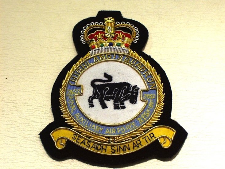 2622 Highland Squadron R Aux Air Force Regiment blazer badge - Click Image to Close