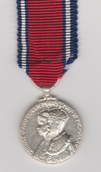 Jubilee 1935 George V miniature medal - Click Image to Close