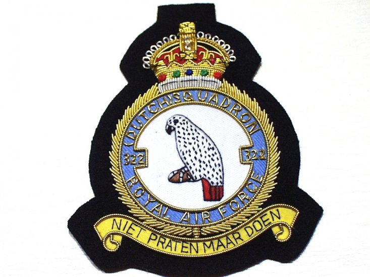 322 (Dutch) Squadron RAF KC blazer badge - Click Image to Close