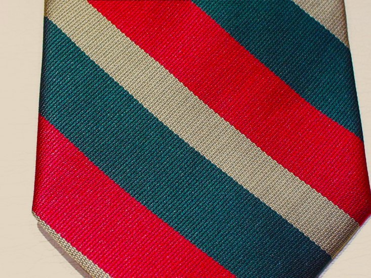 5th Royal Inniskilling Dragoon Guards polyester stripe tie - Click Image to Close