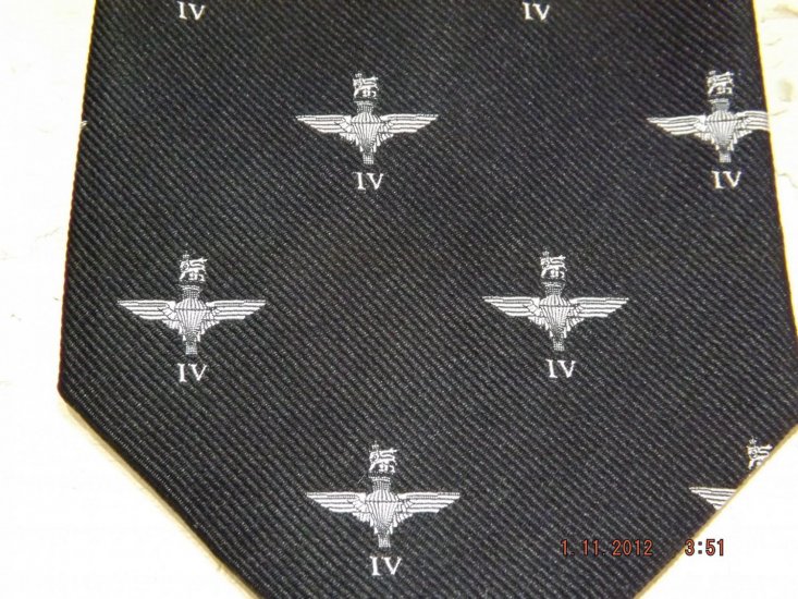 4 Para Regiment silk tie (black) - Click Image to Close