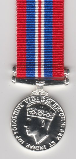 1939-45 War (Victory) Medal miniature medal - Click Image to Close