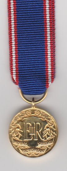 Royal Victorian Medal Gold (Sterling Silver) Miniature medal - Click Image to Close