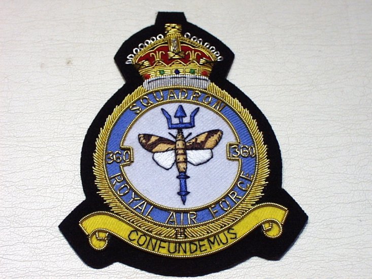 360 Squadron RAF blazer badge - Click Image to Close