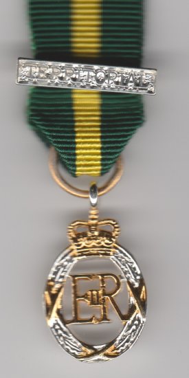 Territorial Efficiency Decoration pre1982 miniature medal - Click Image to Close