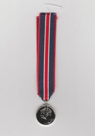 Coronation 2023 miniature medal - Click Image to Close