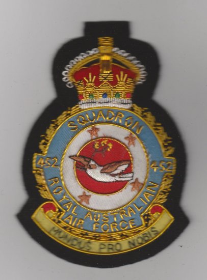 452 Squadron RAAF KC blazer badge - Click Image to Close