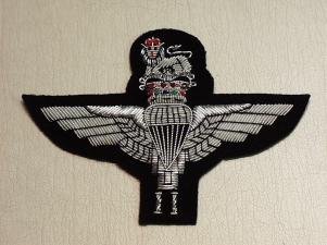 2 Parachute Regiment blazer badge - Click Image to Close