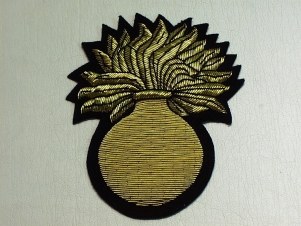 Grenadier Guards grenade blazer badge 48a - Click Image to Close