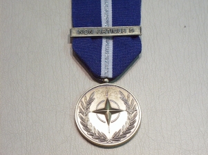 NATO non article 5 (Balkan) full size medal - Click Image to Close