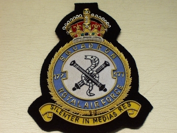 177 sqn kc wire blazer badge - Click Image to Close