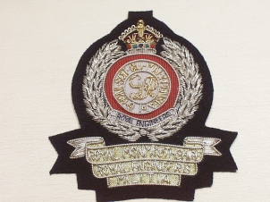 Royal Monmouth Royal Engineers militia blazer badge KC - Click Image to Close
