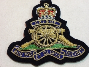 Royal Artillery Queens crown blazer badge - Click Image to Close