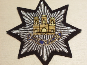 Royal Anglian Regiment blazer badge - Click Image to Close