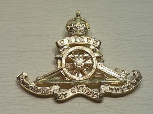 Royal Artillery Kings Crown cap badge - Click Image to Close