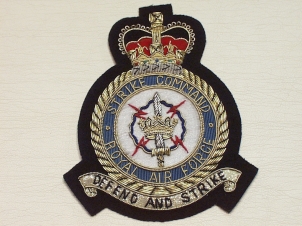 RAF Strike Command blazer badge 114 - Click Image to Close