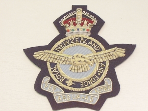 Royal New Zealand Air Force KC blazer badge - Click Image to Close