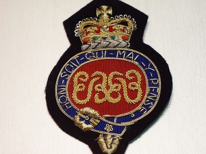 Grenadier Guards Queens Crown blazer badge - Click Image to Close