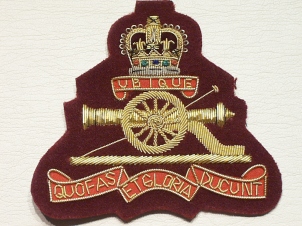 Royal Artillery Para (on Maroon) Blazer badge - Click Image to Close
