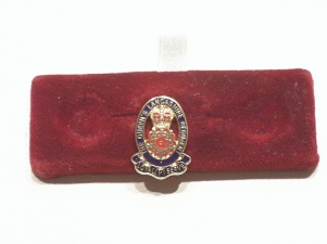Queens Lancashire regiment lapel pin - Click Image to Close