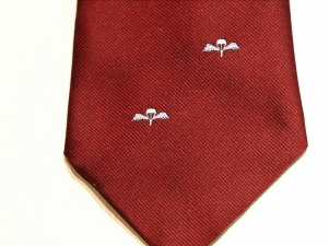 Parachute Regiment polyester crested tie - Click Image to Close