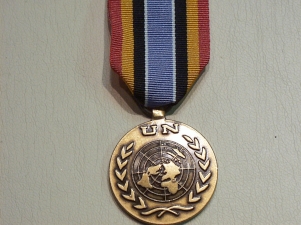 UN Uganda (UNOMUR) full sized medal - Click Image to Close