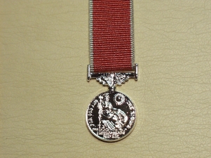 British Empire Medal (Civil) GVI (Miniature Medal) - Click Image to Close
