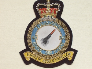 40 Squadron QC RAF blazer badge - Click Image to Close