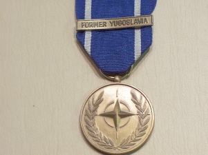 Nato (Former Yugoslavia) miniature medal - Click Image to Close