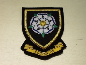 Yorkshire Rose blazer badge with title - Click Image to Close