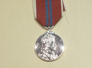 Coronation E11R 1953 full size copy medal worc - Click Image to Close