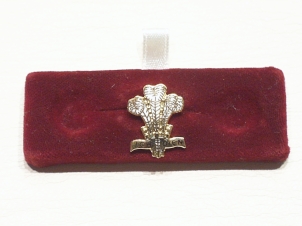 Royal Regiment of wales lapel pin - Click Image to Close