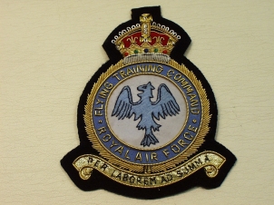 Flying Training Command RAF KC blazer badge - Click Image to Close