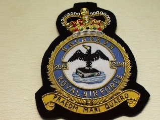204 Squadron RAF Queen's Crown blazer badge - Click Image to Close