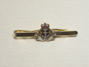 Royal Navy Crown and Anchor tie slide - Click Image to Close