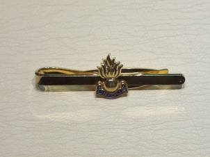 Royal Engineers Grenade tie slide - Click Image to Close